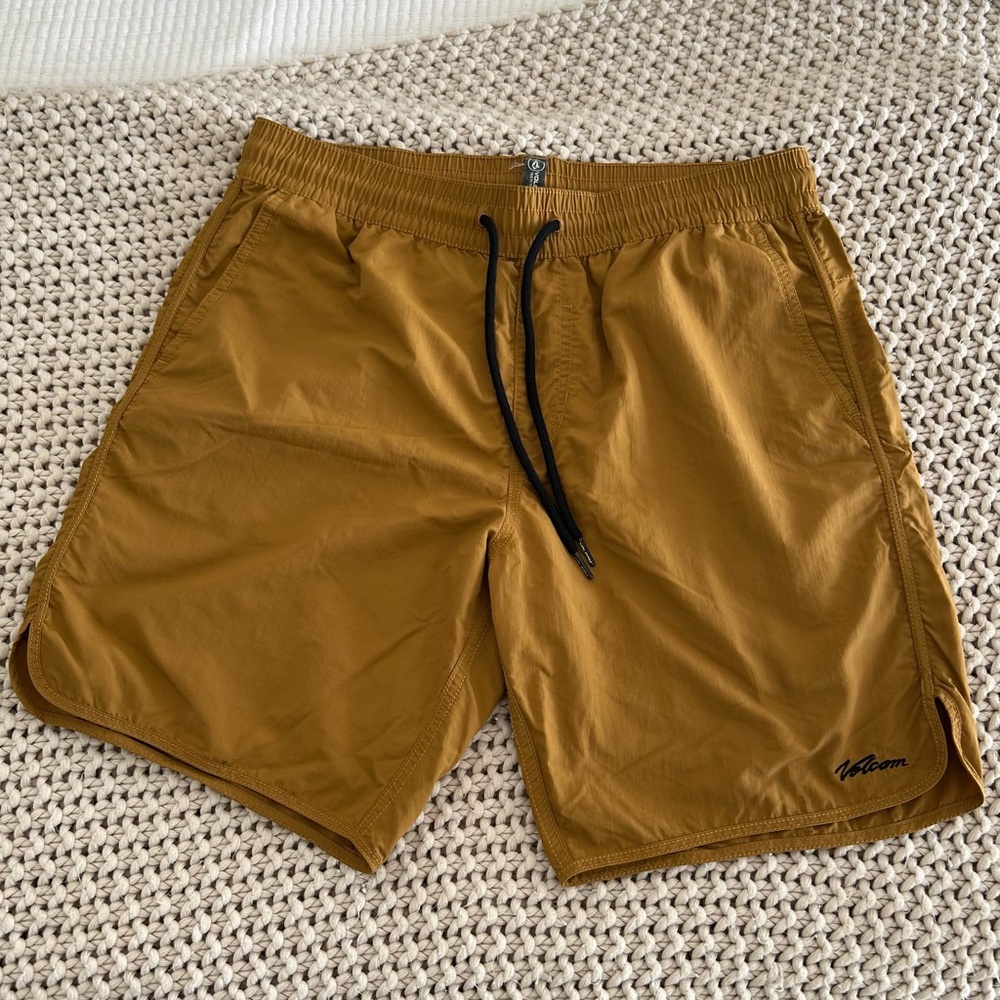 Volcom Edison shorts - large